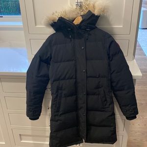 Canada Goose Shelburne parka. Size XS.